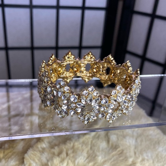 Gold-Tone Crystal Empress Flower Stretch Bracelet - Picture 6 of 7